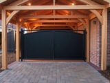 Carport mit Tor versehen